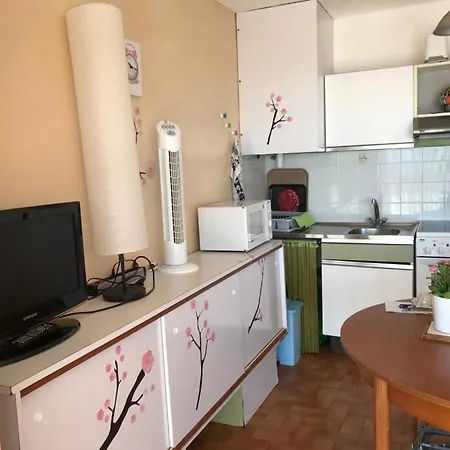 Apartman Eldorado 14 *